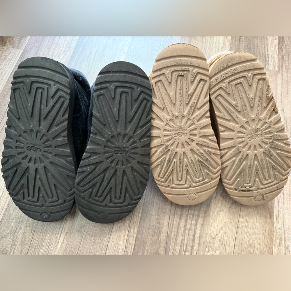 Uggs Girls Bundle Cozy Black Tan Size 13 kids - Picture 7 of 7